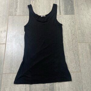T2LOVE Scoop Neck Relaxed Fit Tank Top Black Size Medium